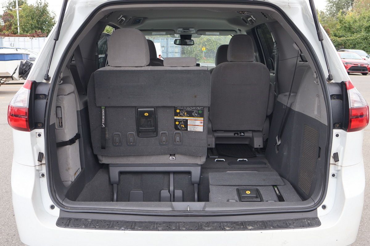 Photo Toyota Sienna LE, A/C, POWER GROUP, CRUISE CONTROL 2020 #7