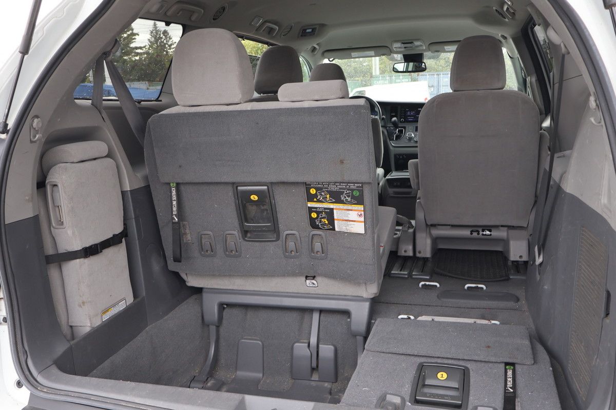 Photo Toyota Sienna LE, A/C, POWER GROUP, CRUISE CONTROL 2020 #8