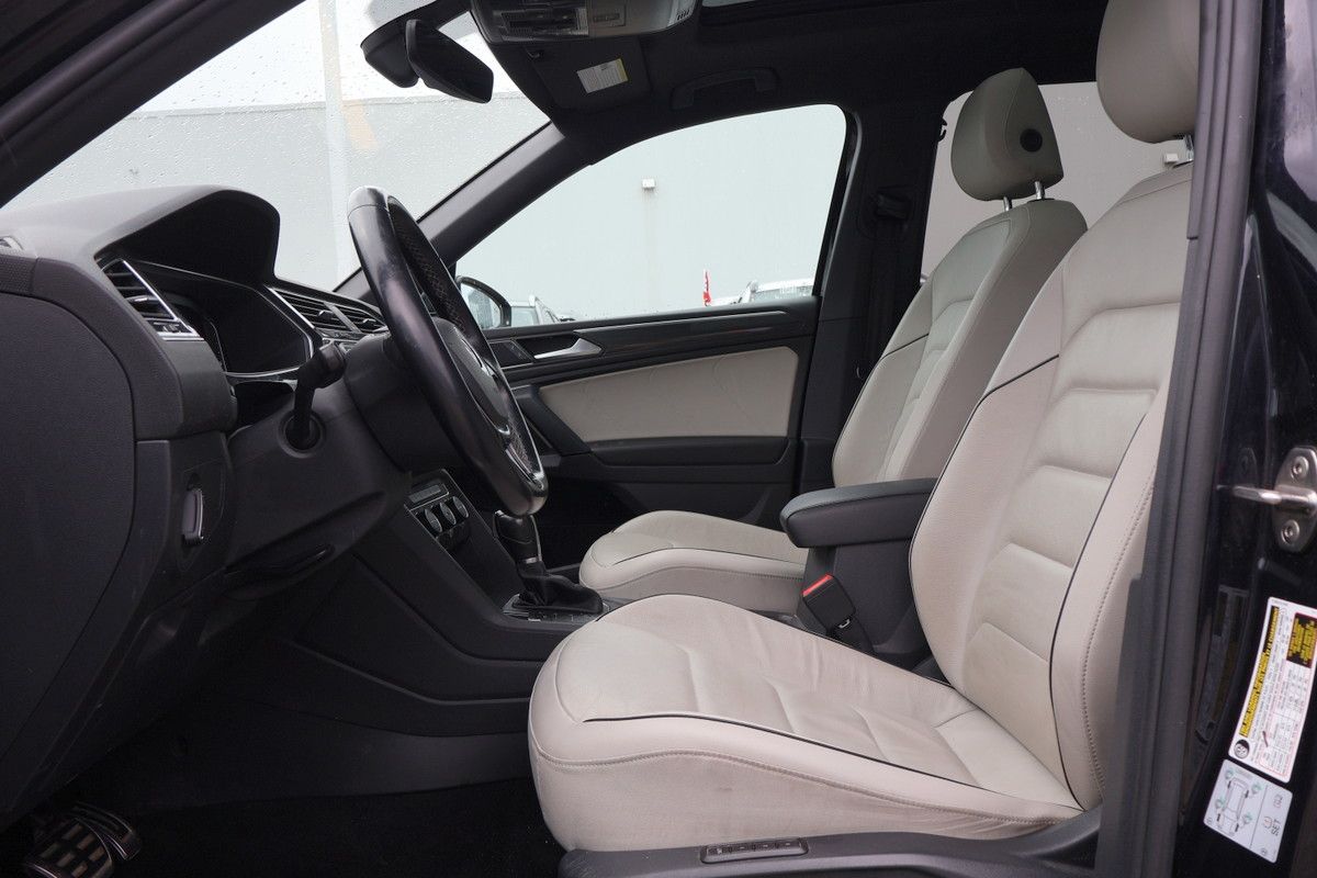 Photo 2019 Volkswagen Tiguan Highline, R LINE, A/C, POWER GROUP, BACKUP CAMERA #8