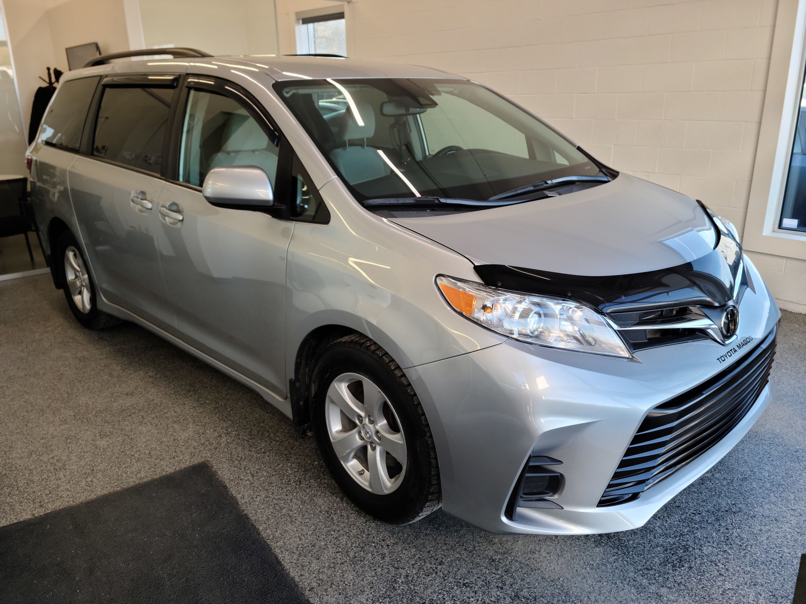 2020 toyota sienna store l