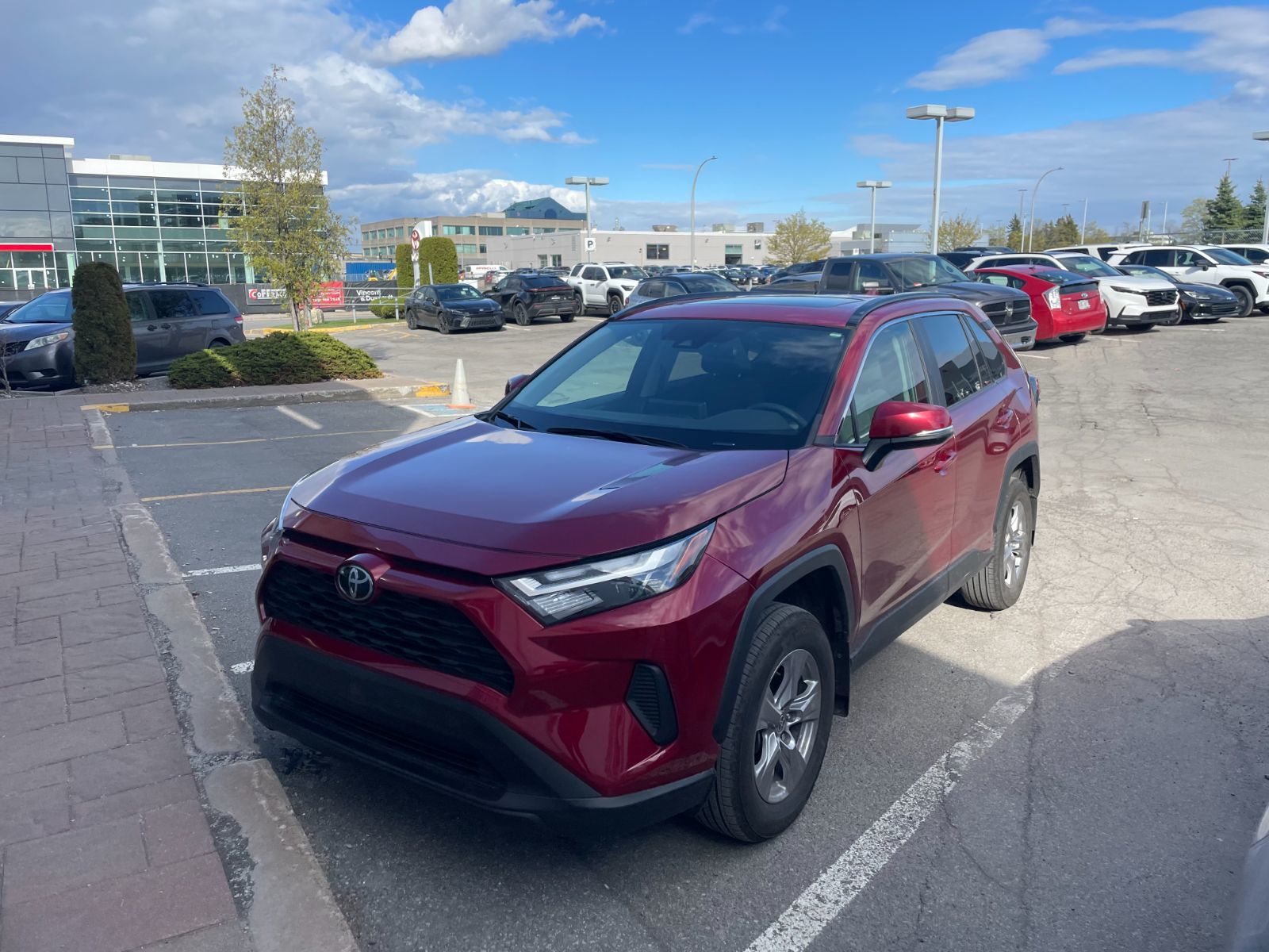 2023 Toyota RAV4 XLE AWD