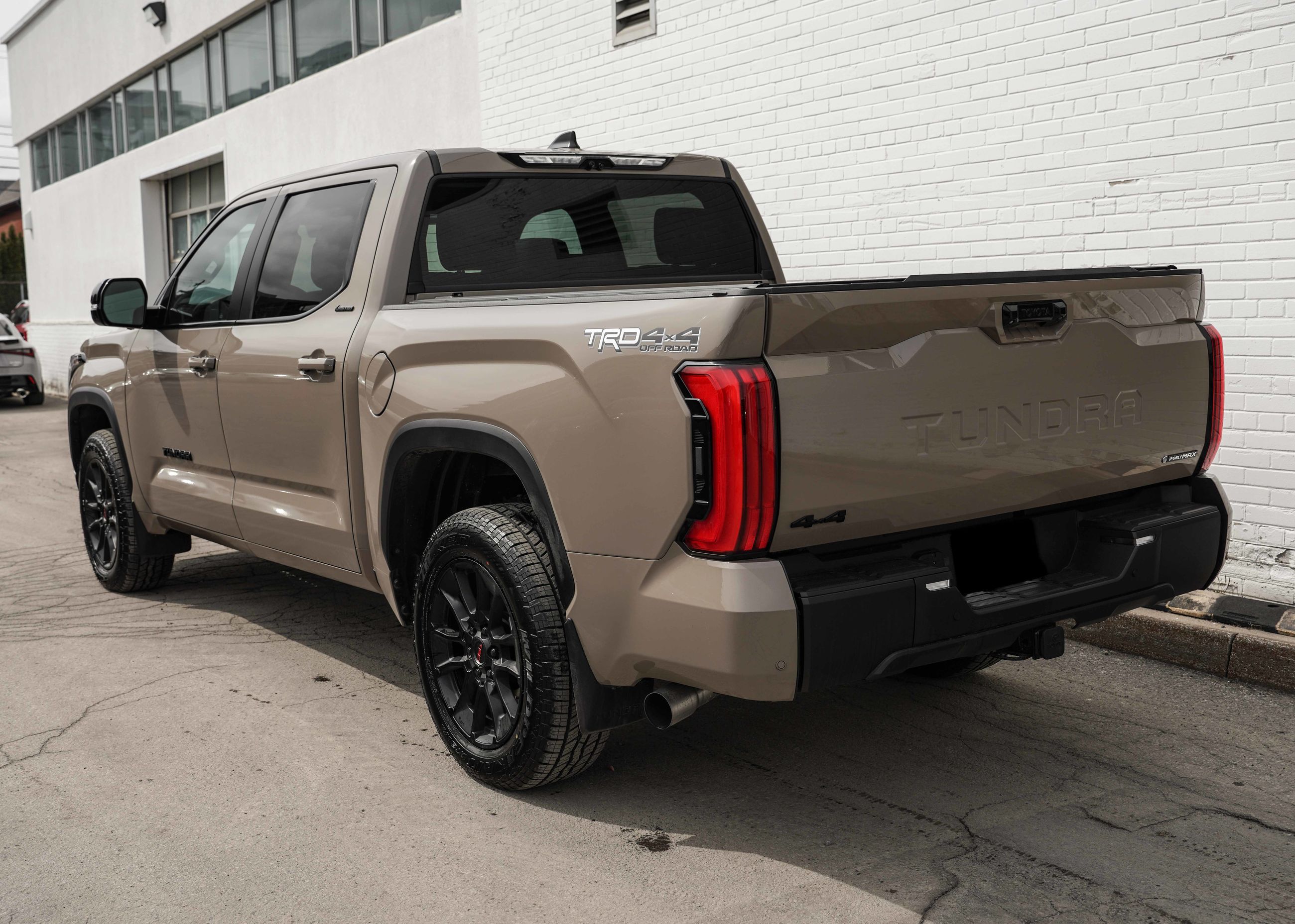 Toyota TUNDRA HYBRID LIMITED 2026 — photo 4