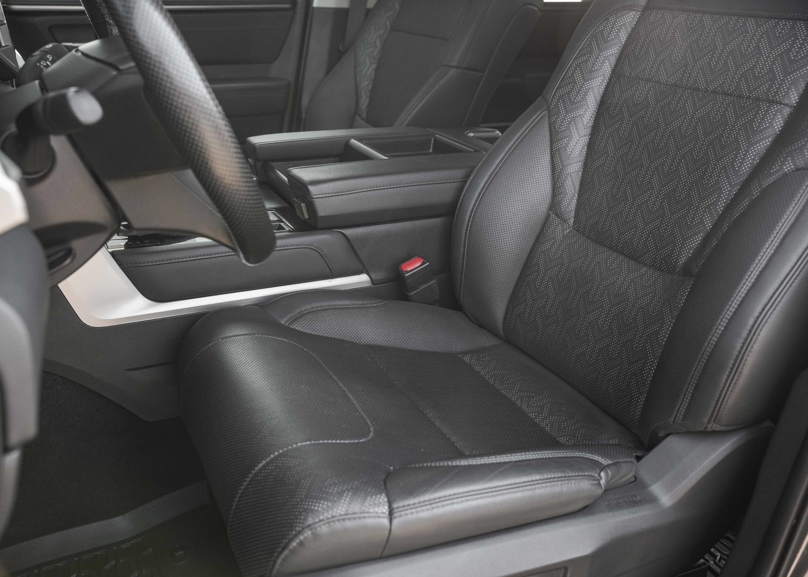 Toyota Tundra Limited trd off road 2024 — photo 7