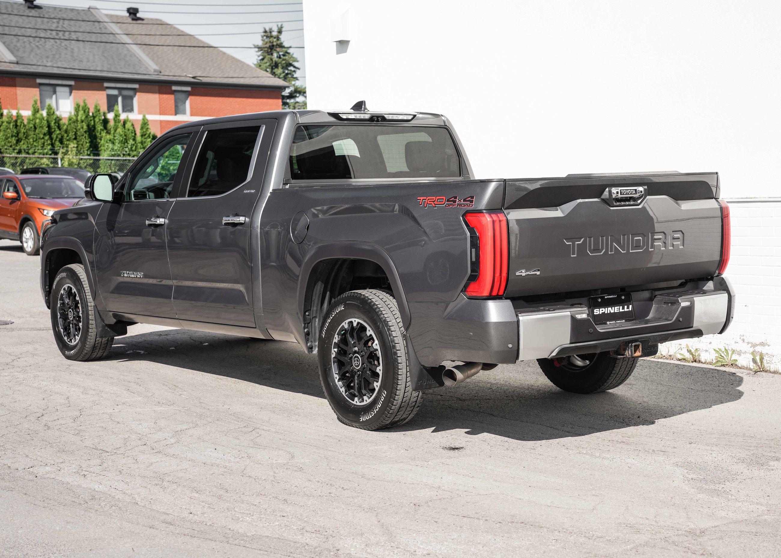 Toyota Tundra Limited trd off road 2024 — photo 4