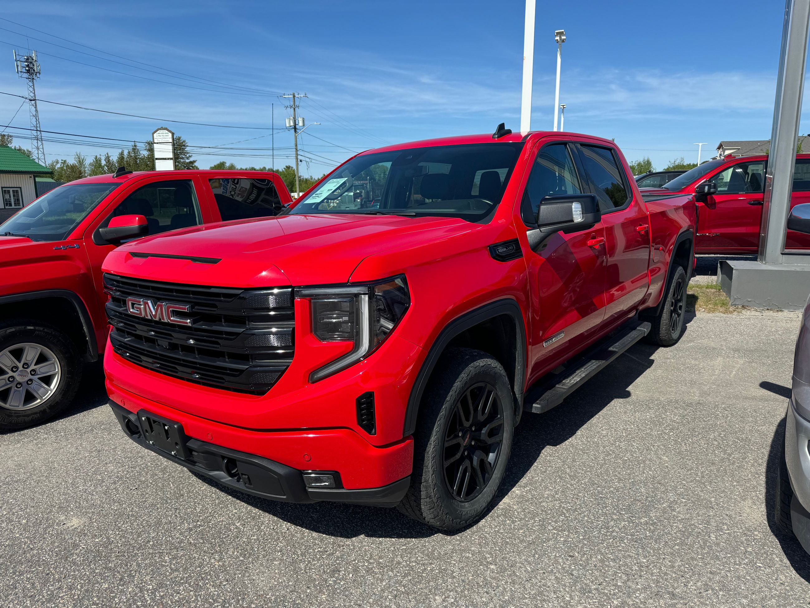 2025 GMC Sierra 1500 Elevation