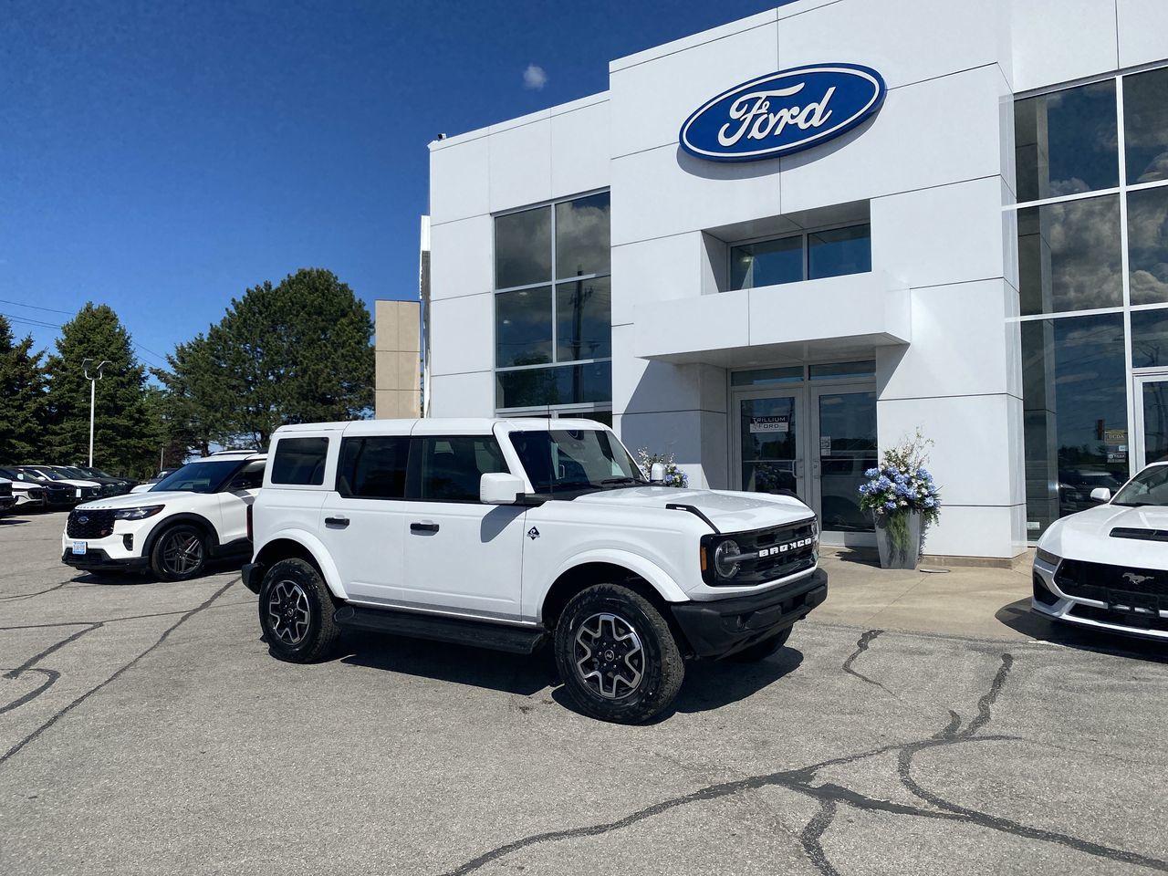 2026 Ford Bronco Outer Banks