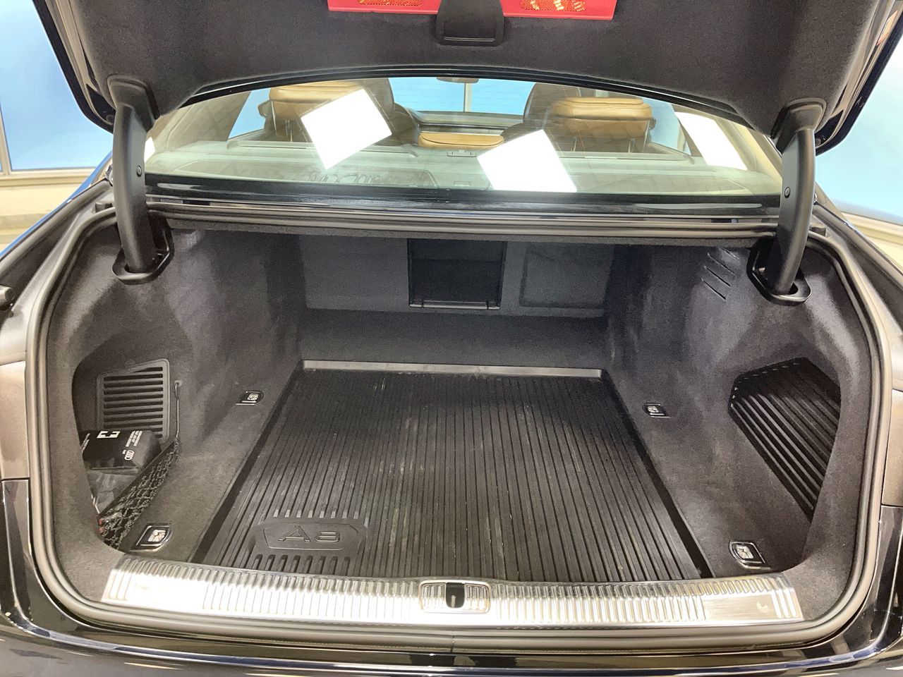 Audi A8  2023 à Regina, Saskatchewan