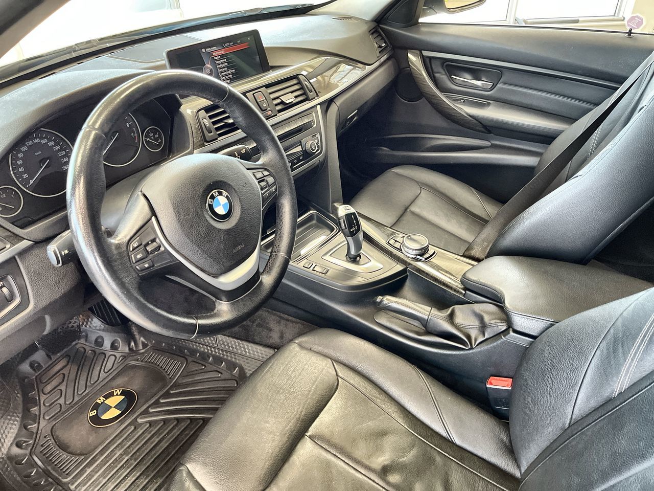 BMW 328i  2014 à Regina, Saskatchewan