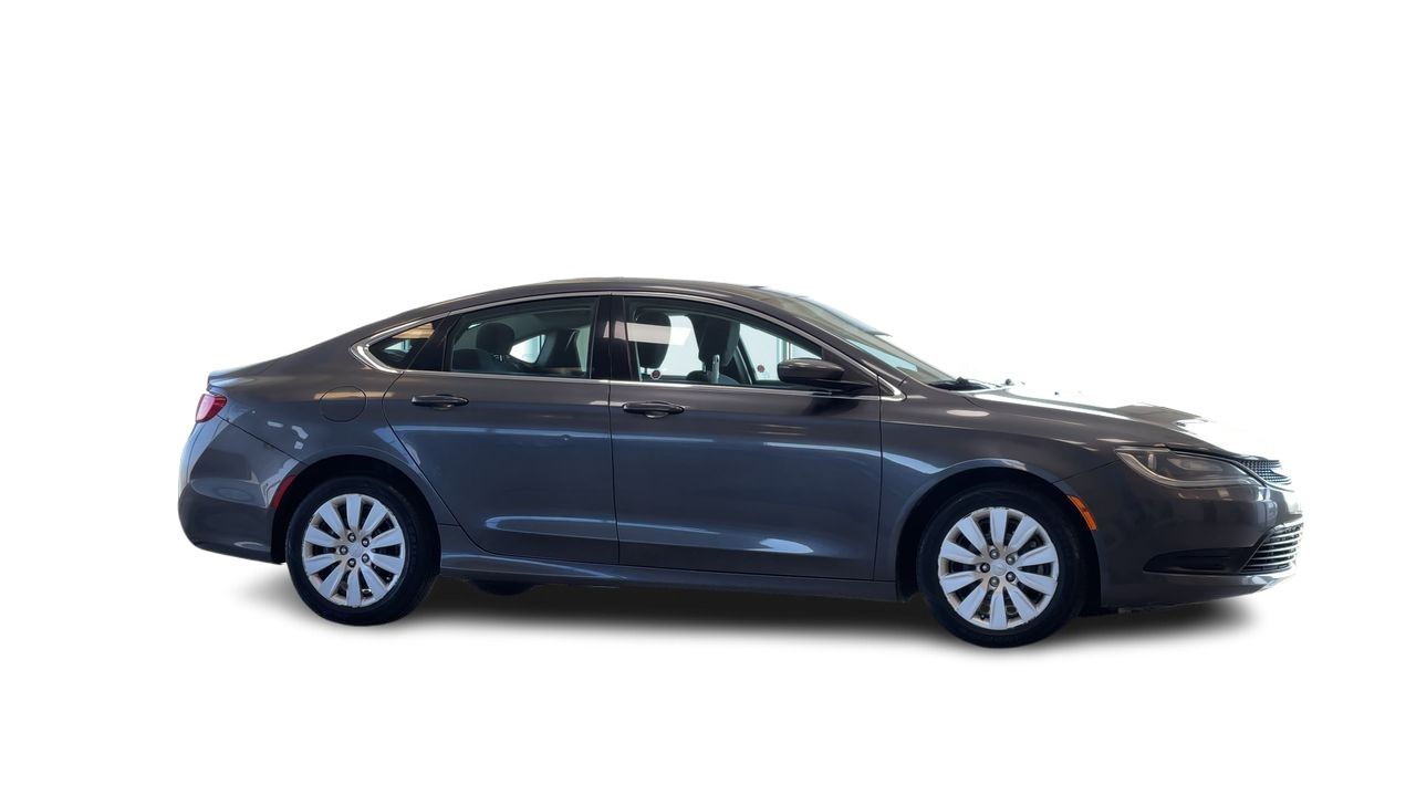 Chrysler 200  2016 à Regina, Saskatchewan