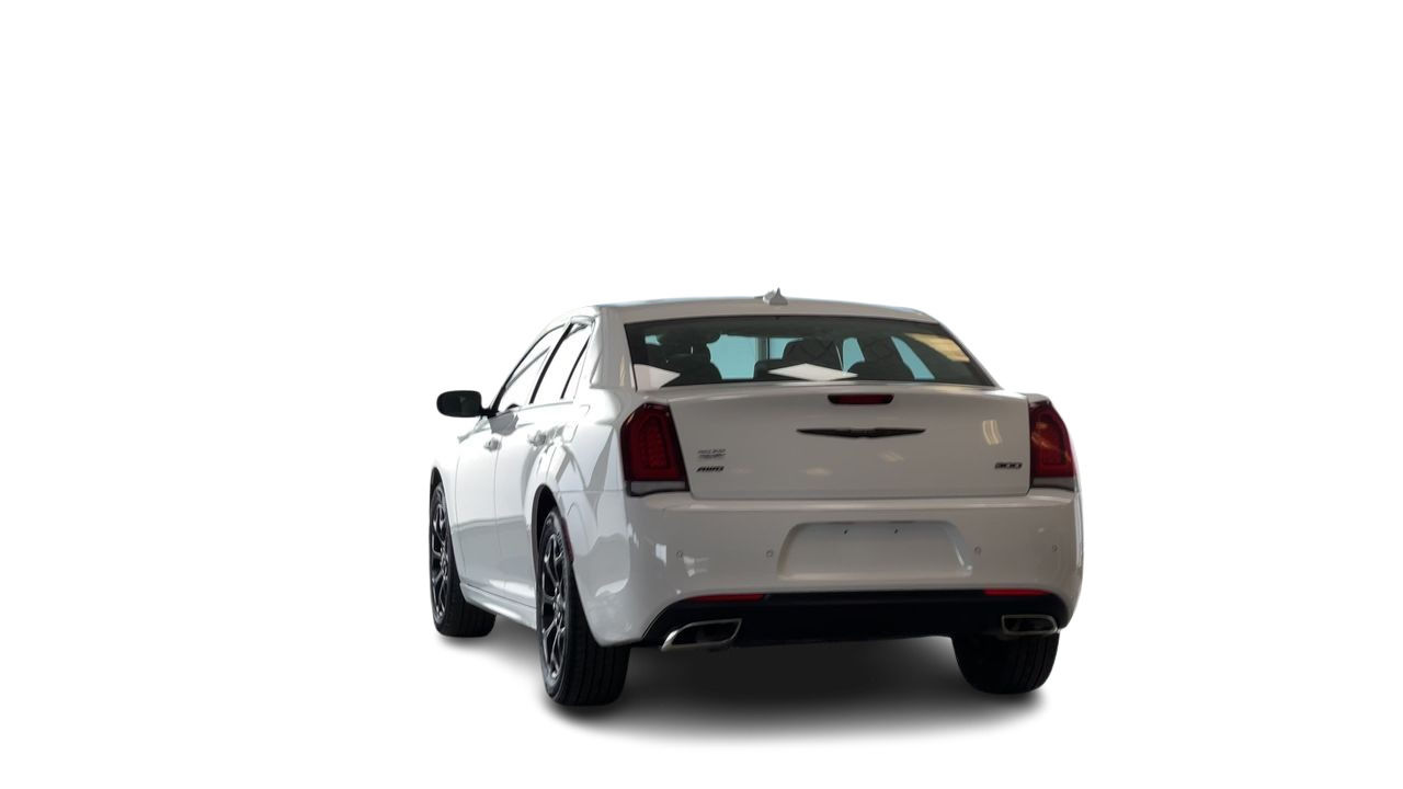 Chrysler 300  2023 à Regina, Saskatchewan