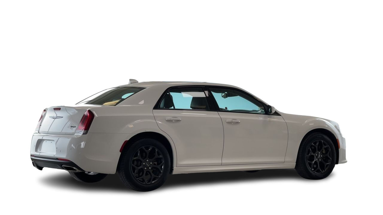 Chrysler 300  2023 à Regina, Saskatchewan