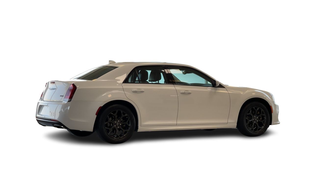 2023 Chrysler 300