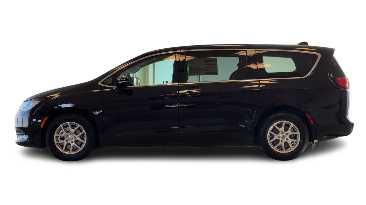 2024 Chrysler Grand Caravan in Regina, Saskatchewan