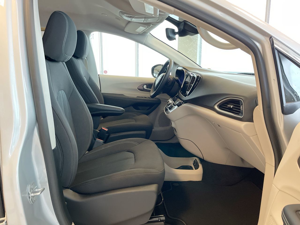 2024 Chrysler Grand Caravan in Regina, Saskatchewan