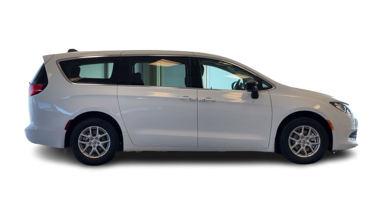 2024 Chrysler Grand Caravan in Regina, Saskatchewan