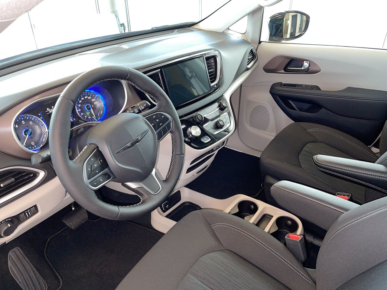 2024 Chrysler Grand Caravan in Regina, Saskatchewan