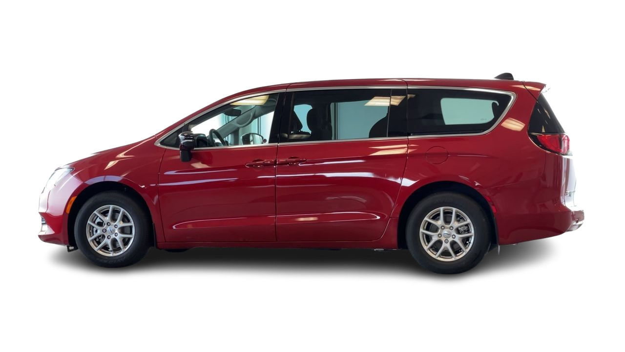 2024 Chrysler Grand Caravan in Regina, Saskatchewan