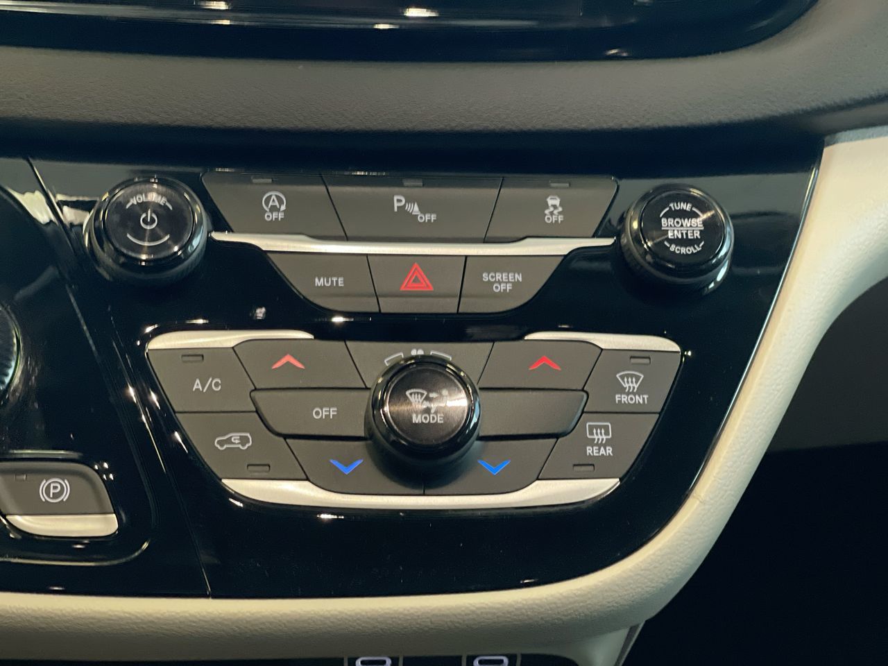 2024 Chrysler Grand Caravan