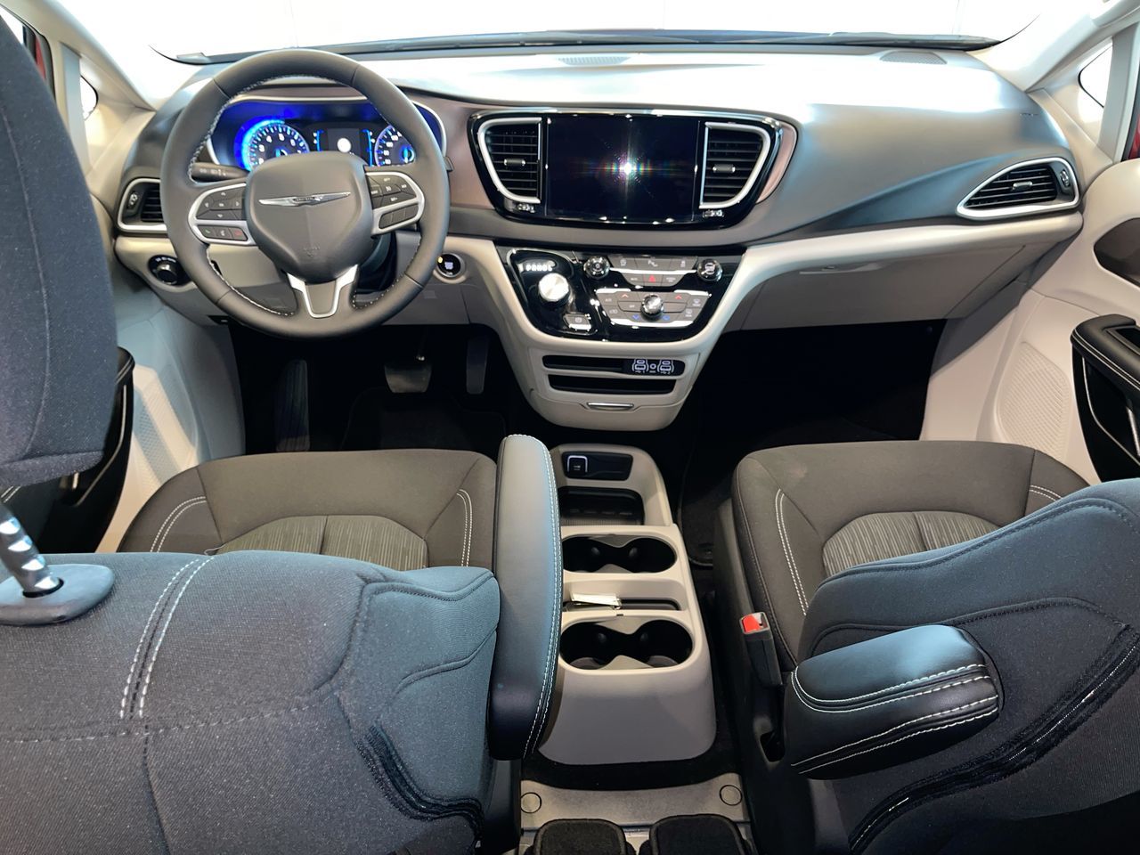 2024 Chrysler Grand Caravan