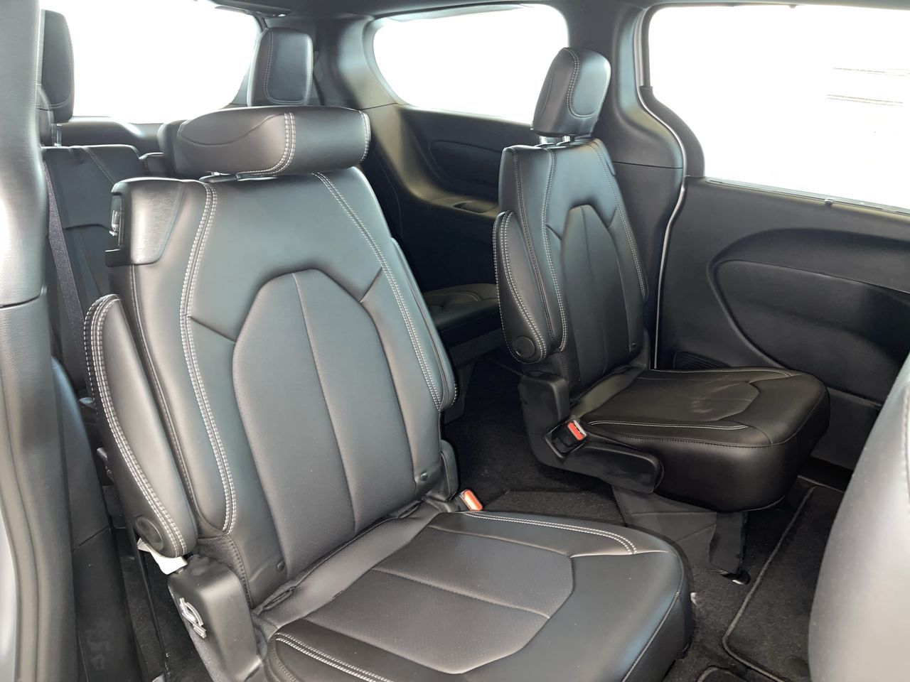 2026 Chrysler Grand Caravan