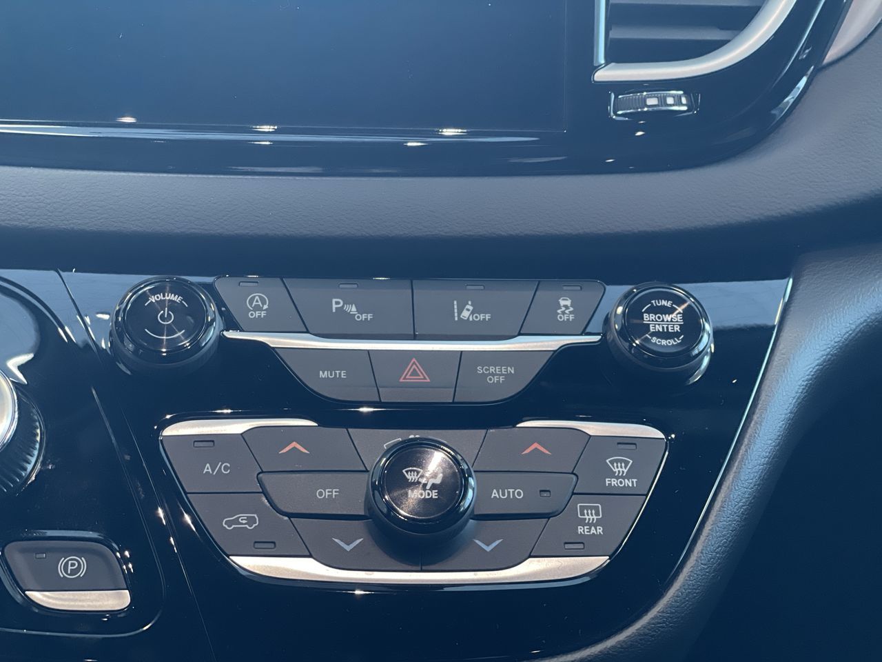 2026 Chrysler Grand Caravan