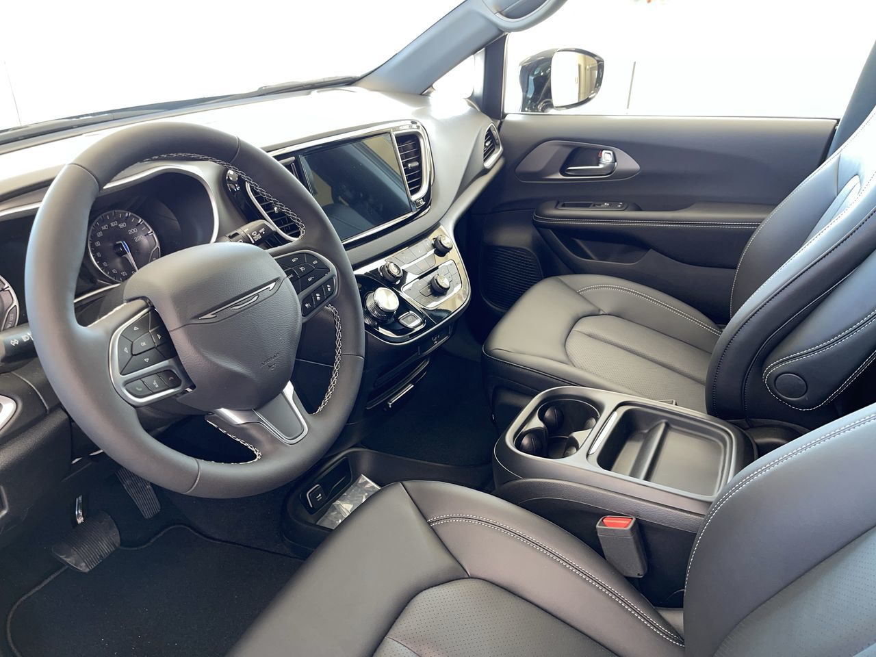 2027 Chrysler Grand Caravan in Regina, Saskatchewan