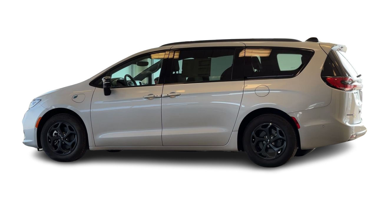 Chrysler Pacifica Hybrid  2024 à Regina, Saskatchewan