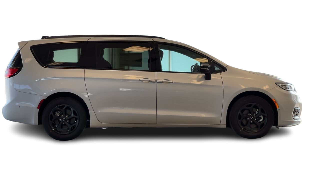Chrysler Pacifica Hybrid  2024 à Regina, Saskatchewan