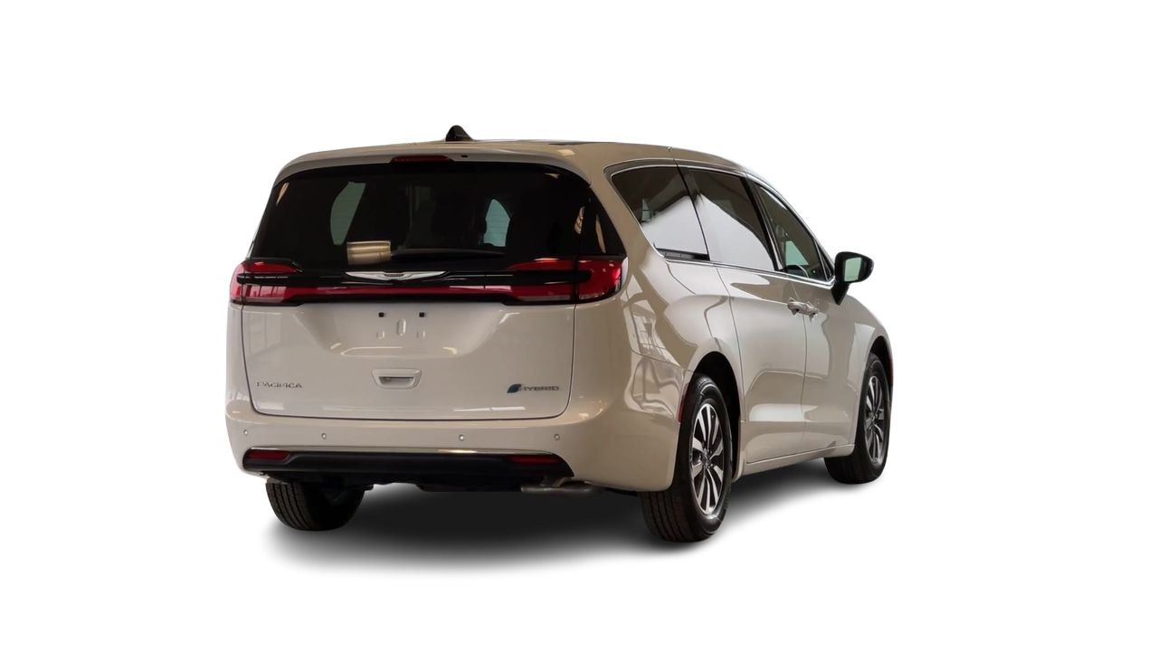 2024 Chrysler Pacifica Hybrid