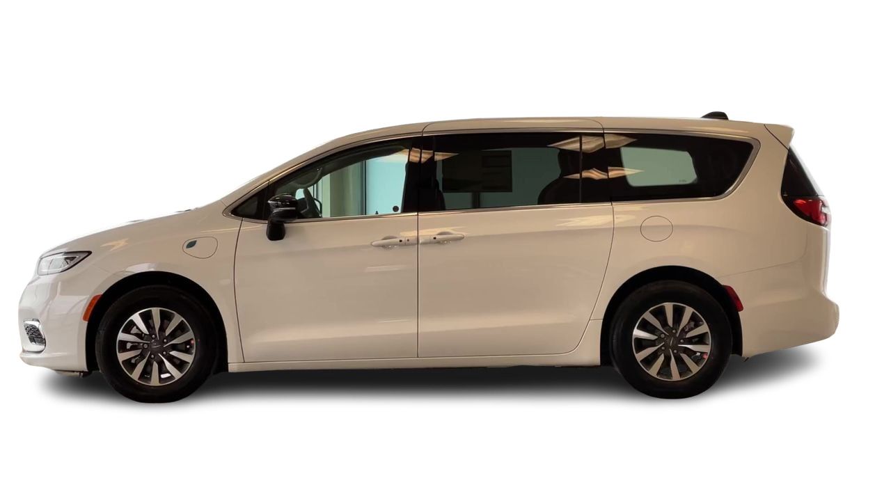 2024 Chrysler Pacifica Hybrid