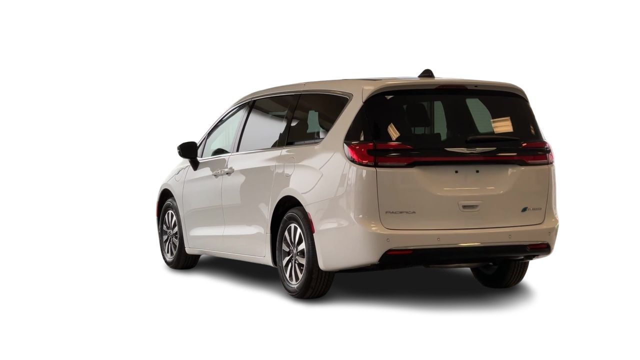 2024 Chrysler Pacifica Hybrid