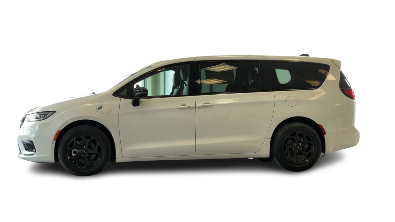 2024 Chrysler Pacifica Hybrid