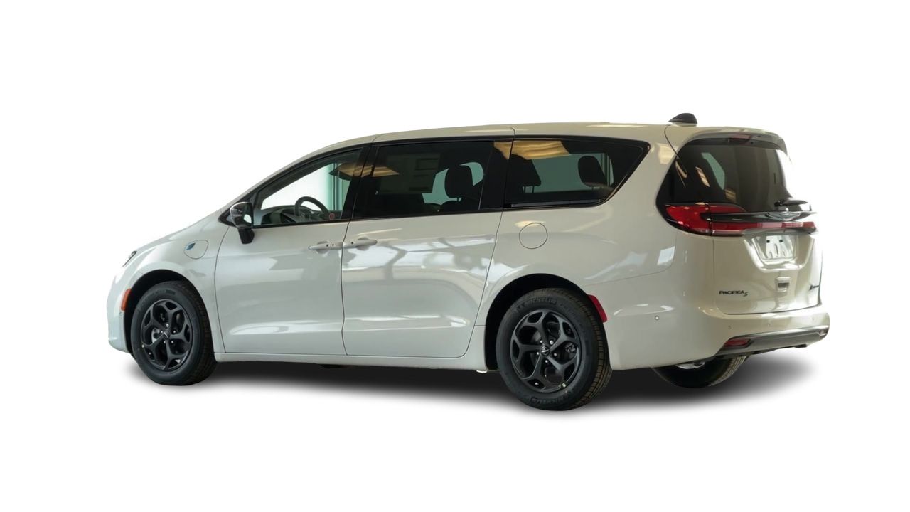 2024 Chrysler Pacifica Hybrid