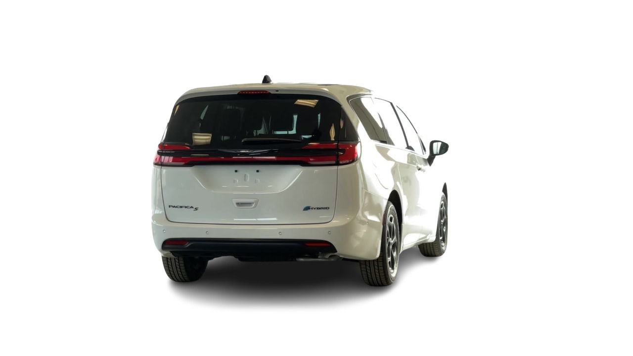 2024 Chrysler Pacifica Hybrid