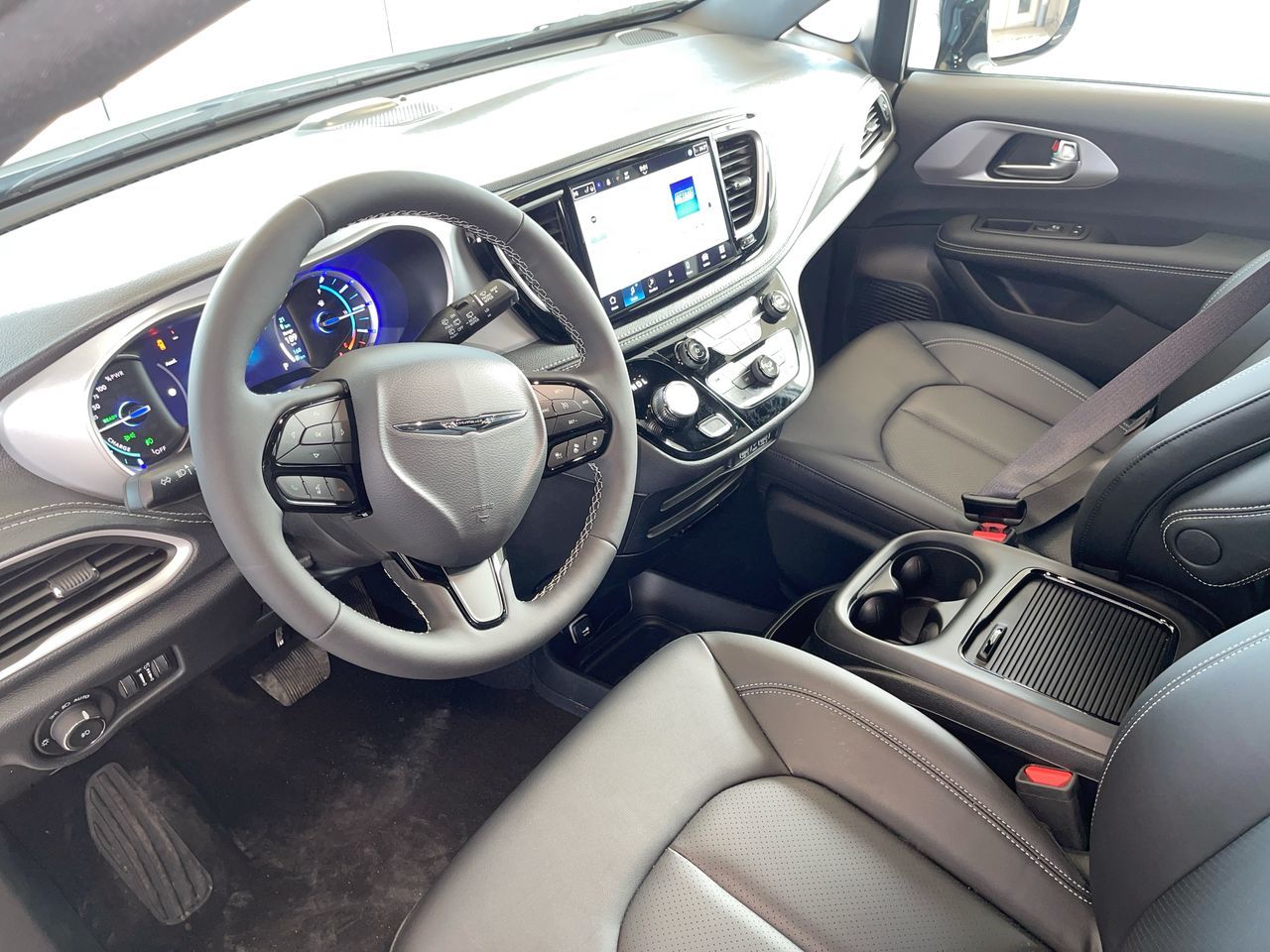 2024 Chrysler Pacifica Hybrid