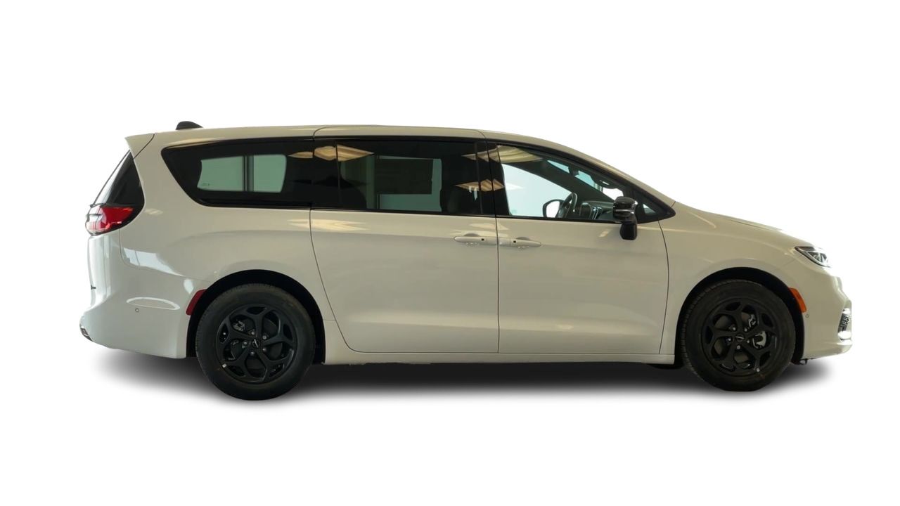 2024 Chrysler Pacifica Hybrid