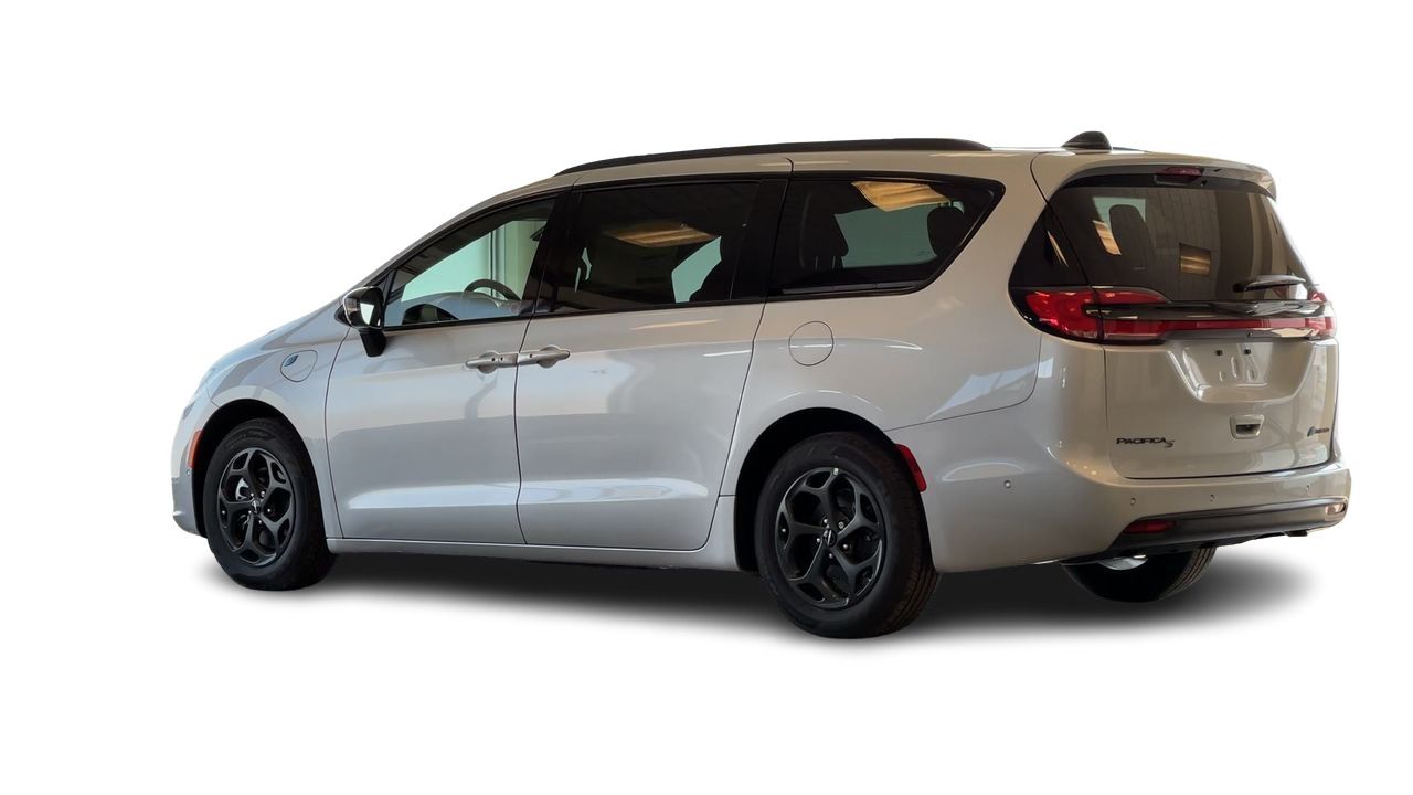 2024 Chrysler Pacifica Hybrid