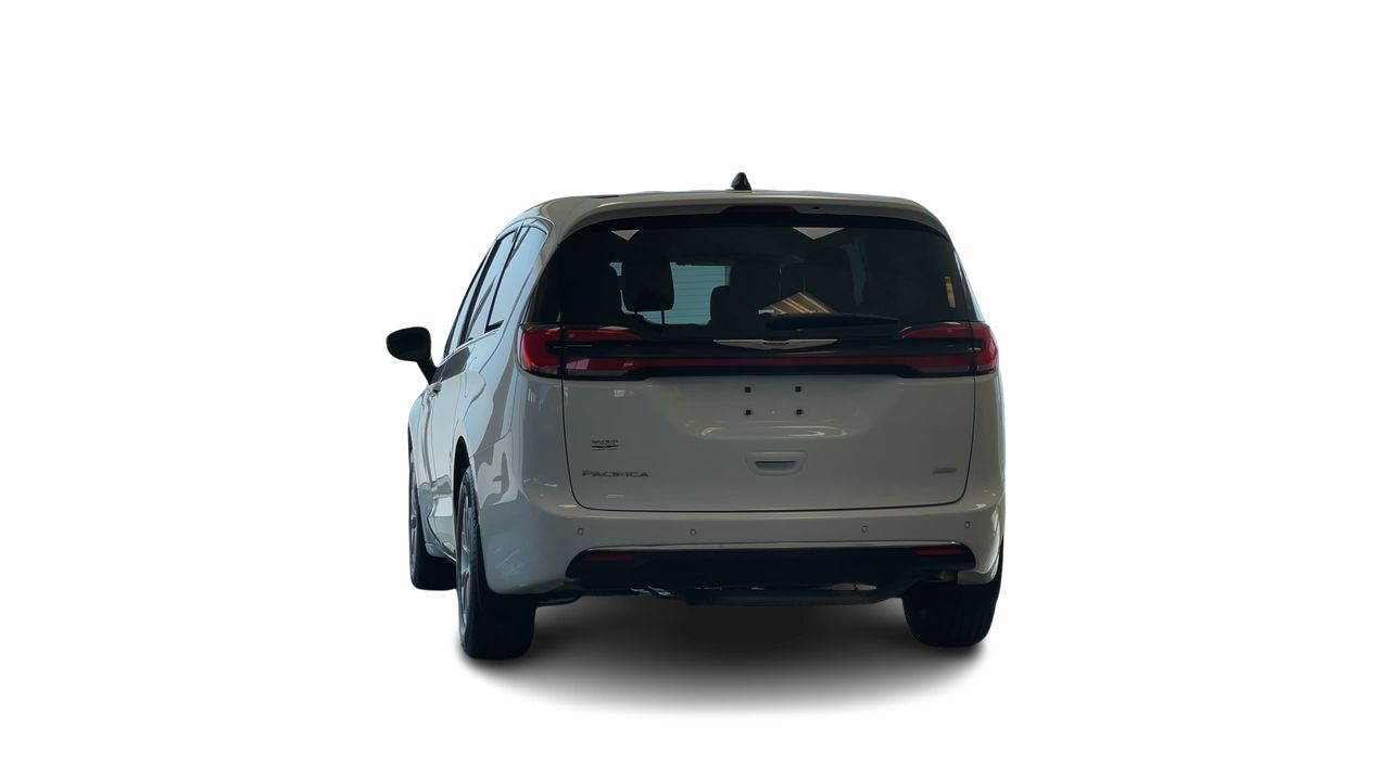 2024 Chrysler Pacifica in Regina, Saskatchewan