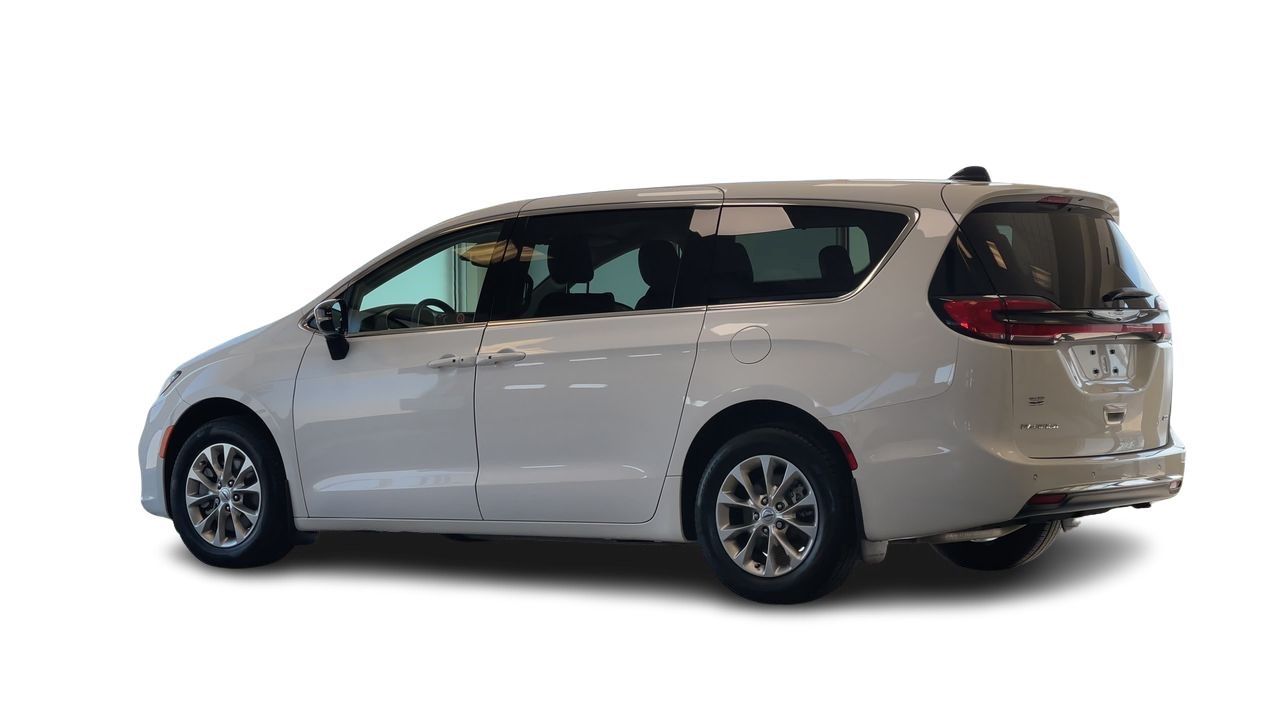 2024 Chrysler Pacifica in Regina, Saskatchewan
