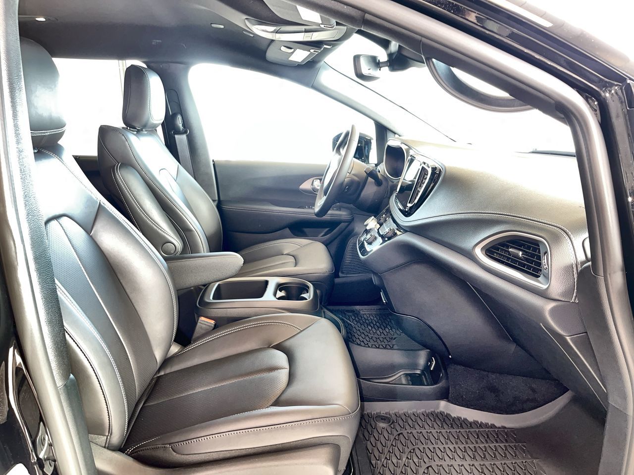 2025 Chrysler Pacifica in Regina, Saskatchewan