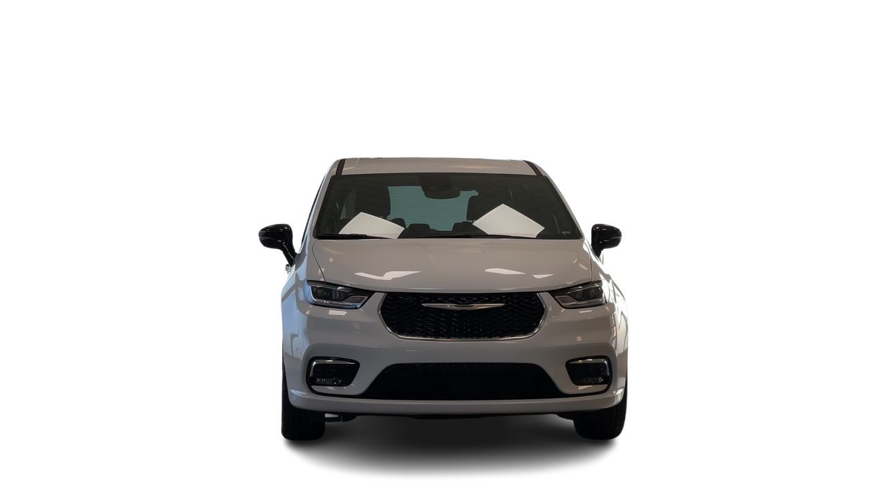 2026 Chrysler Pacifica in Regina, Saskatchewan