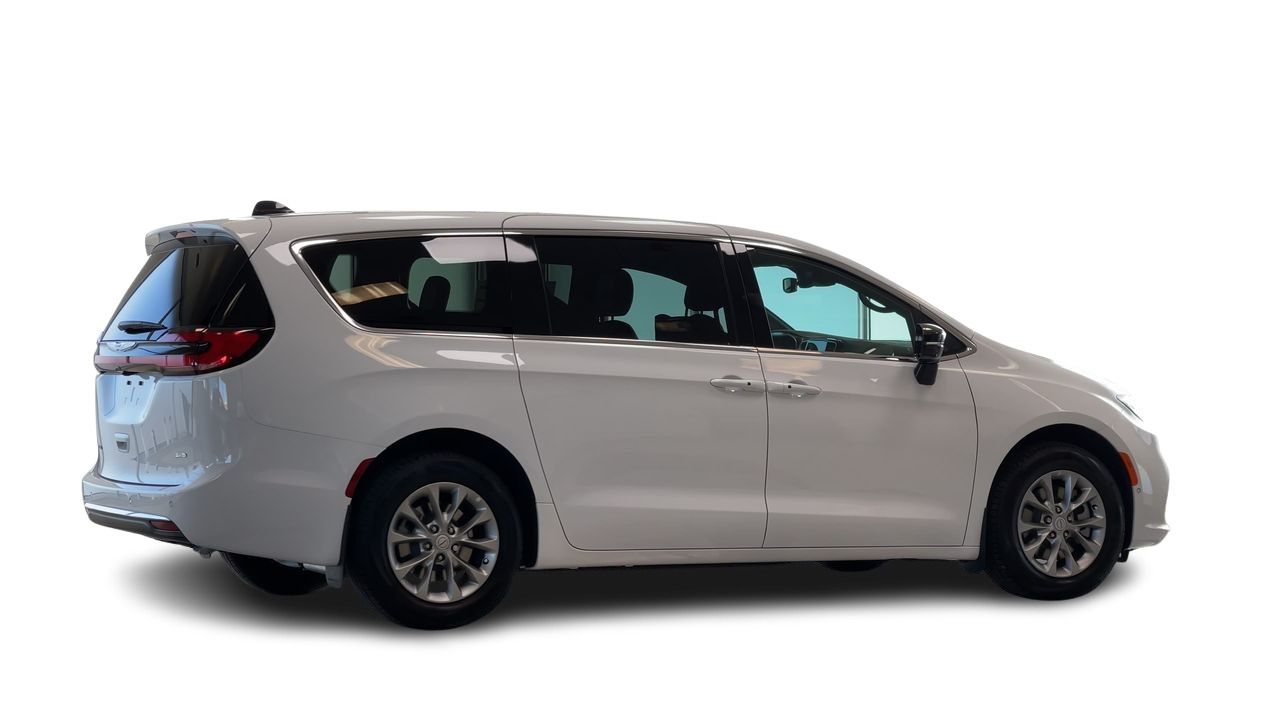 2026 Chrysler Pacifica