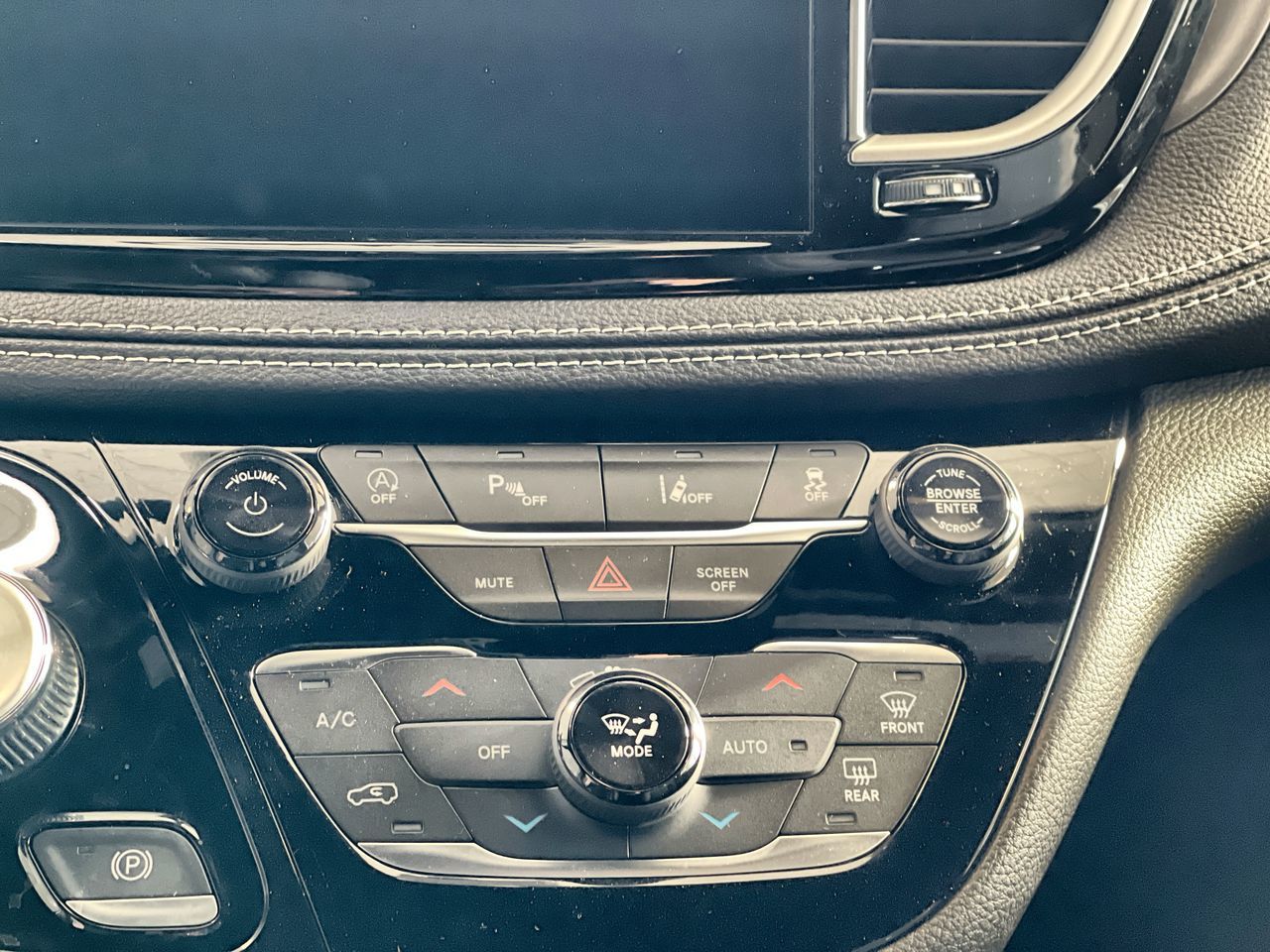 2026 Chrysler Pacifica