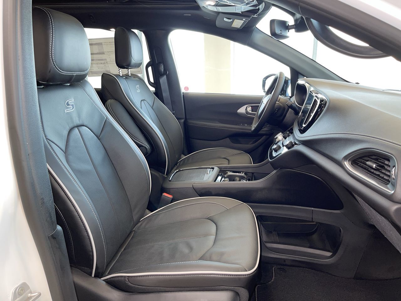 2026 Chrysler Pacifica