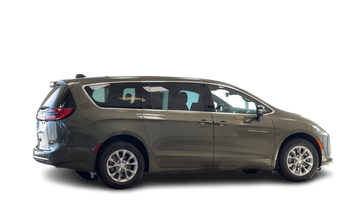 2027 Chrysler Pacifica in Regina, Saskatchewan