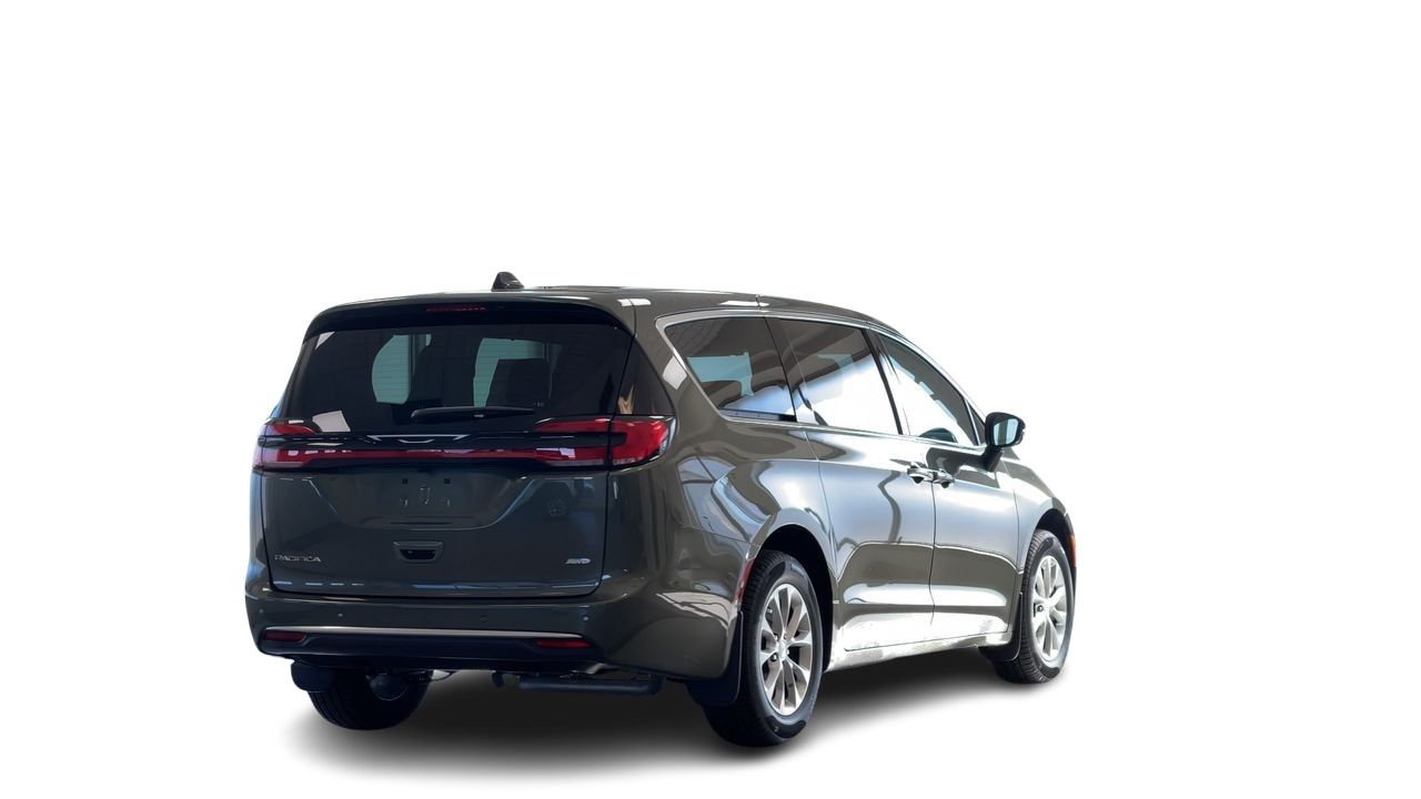 2027 Chrysler Pacifica in Regina, Saskatchewan