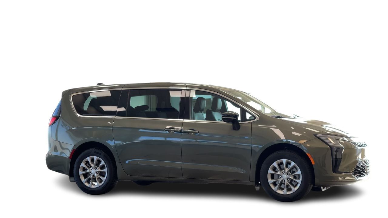 2027 Chrysler Pacifica in Regina, Saskatchewan