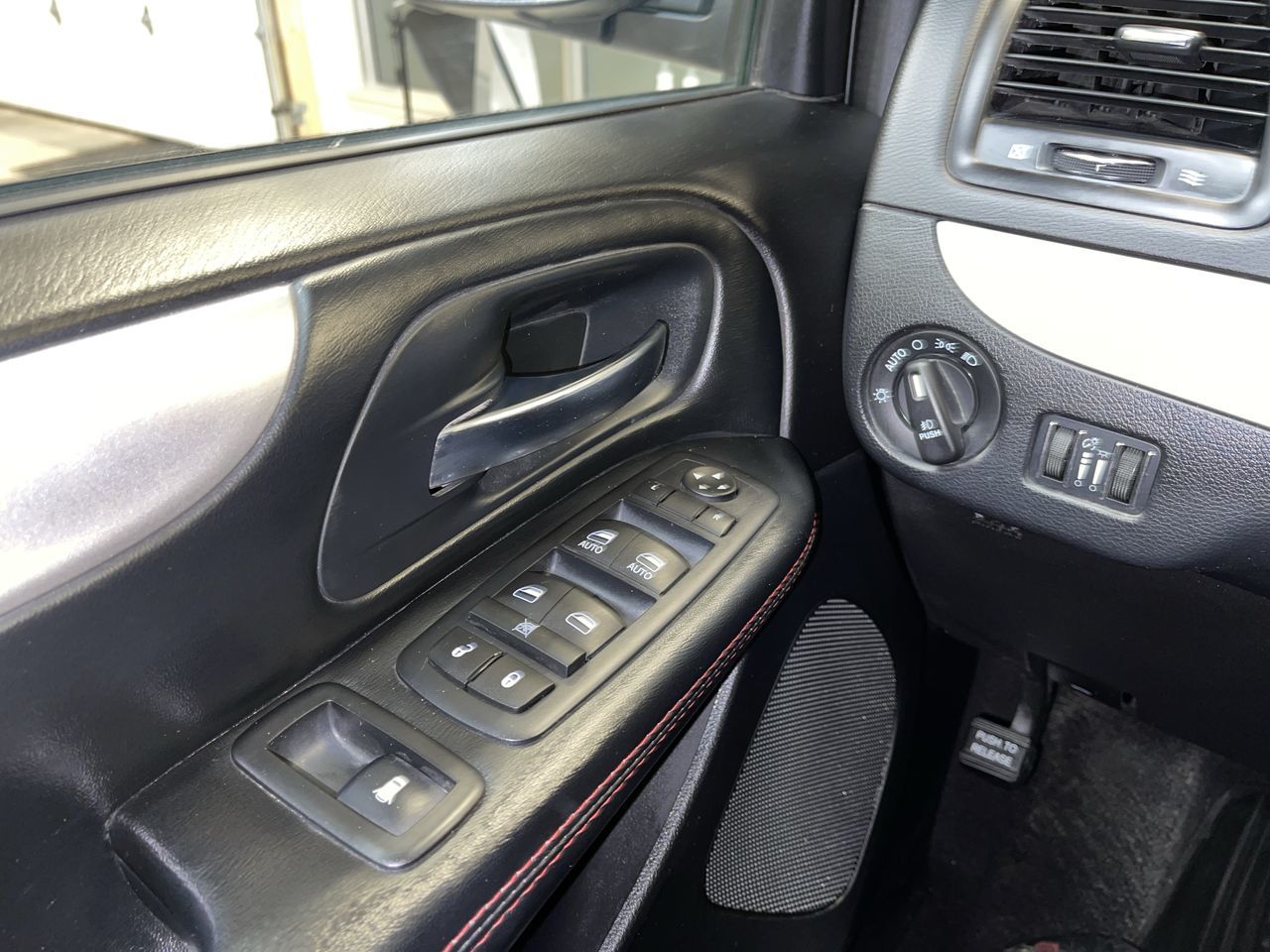 Dodge Grand Caravan  2016 à Regina, Saskatchewan