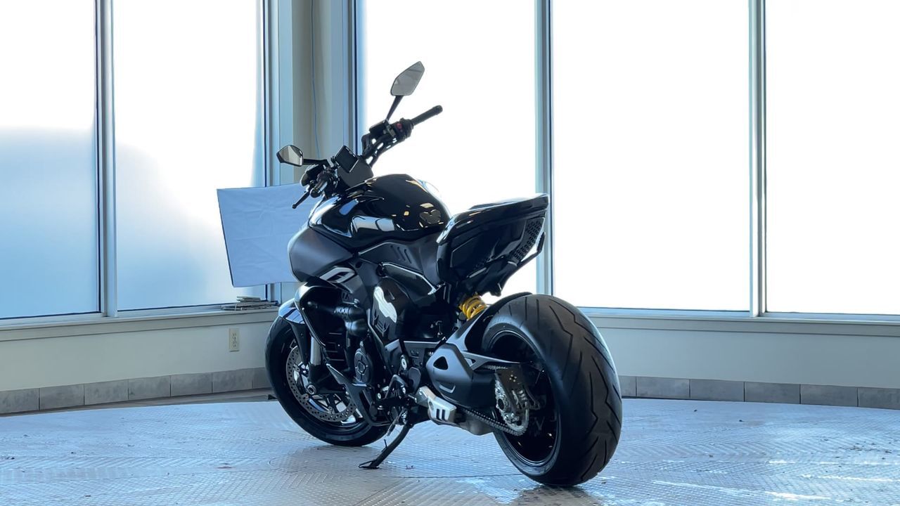 2024 Ducati Motorcycle Diavel in Regina, Saskatchewan