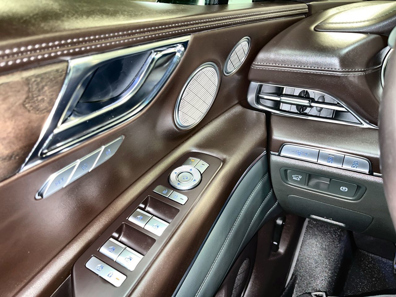 2023 GENESIS GV80 in Regina, Saskatchewan